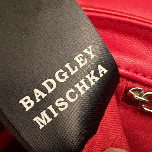 Badgley Mischka Red Quilted Crossbody Bag - Picture 2 of 8